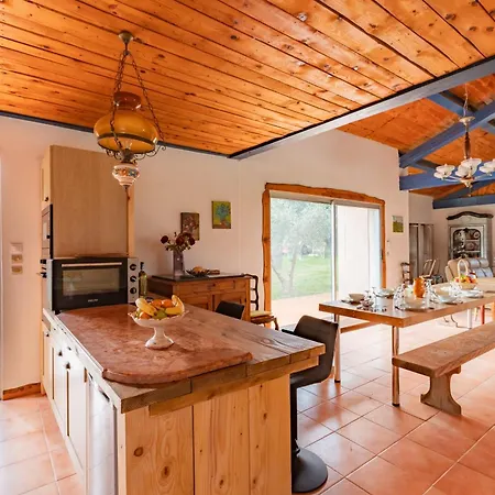 Сasa de vacaciones Le Coteau Ensoleille - Climatisee Avec Piscine *
