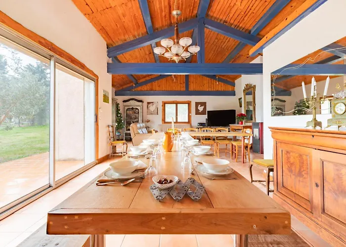 Holiday home Le Coteau Ensoleille - Climatisee Avec Piscine *